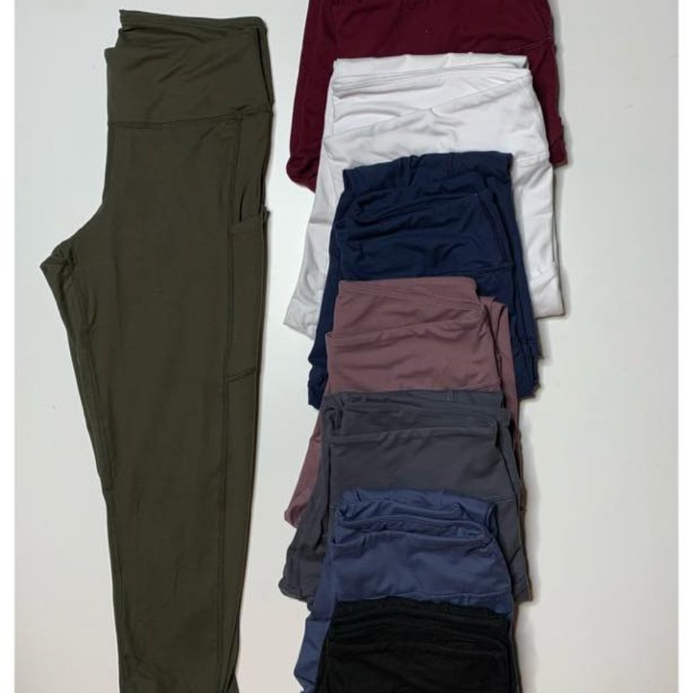 OLIVE Capri Yoga Pants w/ Pockets  firm athletic hold Buttery soft by Rae Mode